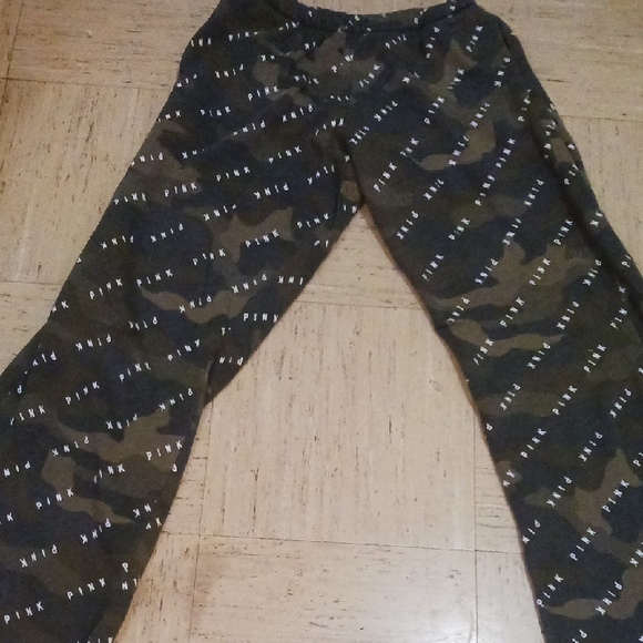 Camo Print Pink Victoria Secret Pants with Pink Logo - Picture 2 of 3